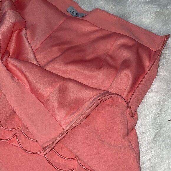 Tobi High Waisted Chiffon Coral  Layered Scalloped Shorts Size Small - Picture 5 of 6